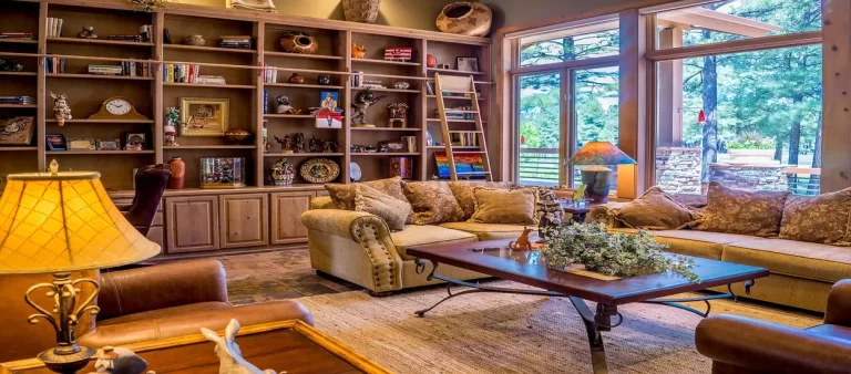 Custom-made and Factory-modified Home Décor