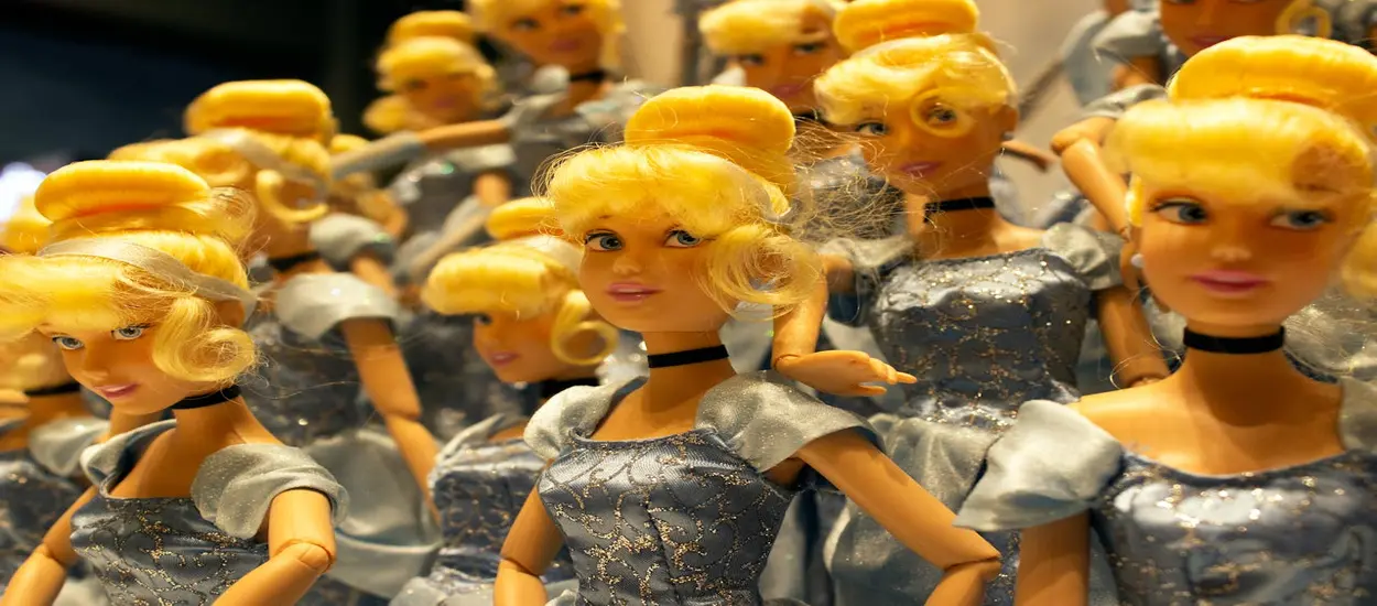 Types of fashion dolls You Can Import from China