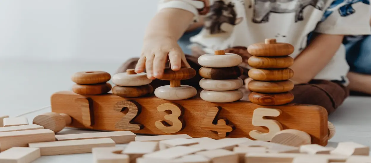 Import wooden games from China