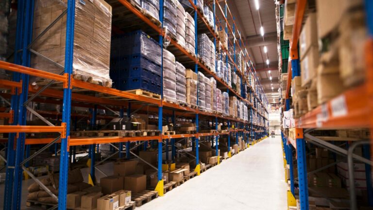 Logistic & warehouse services in China