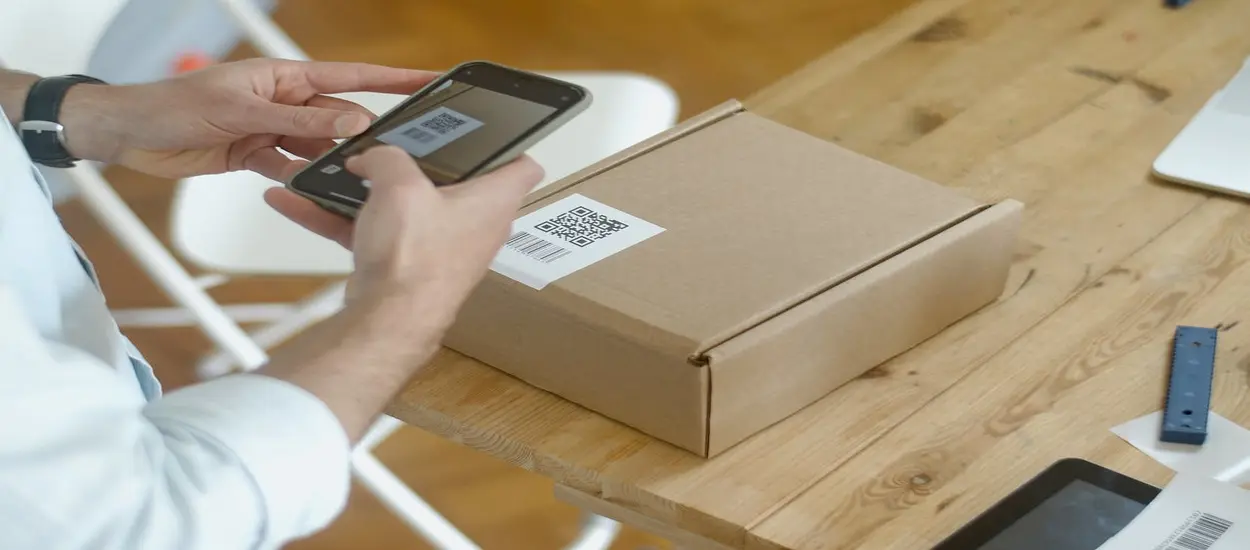 Barcode and QR Code Tracking