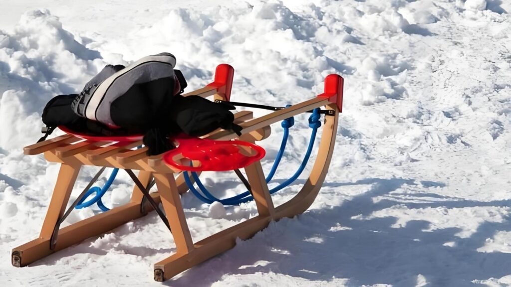 Sleds & Snow Tubes